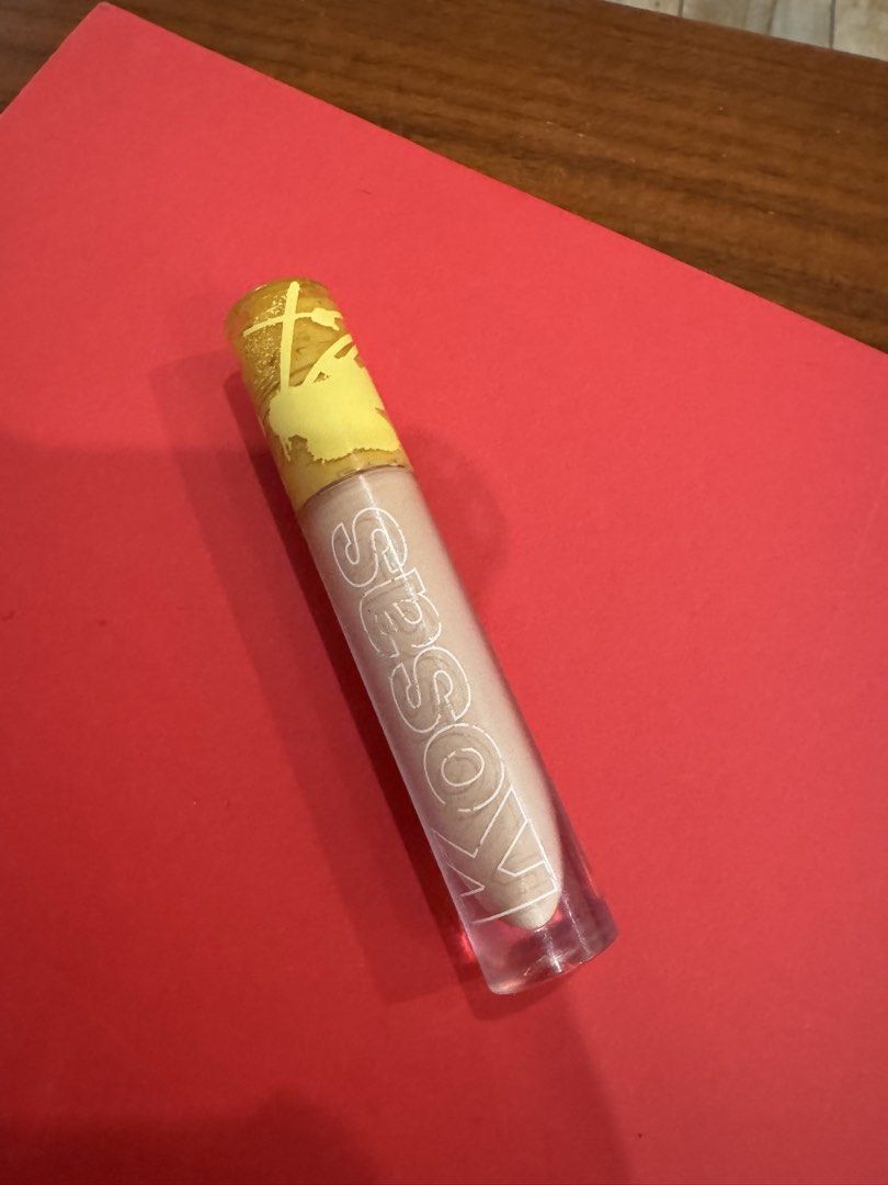KOSAS revealer concealer in 2W (Category: Makeup) located in Quezon City. Submitted by thelushclosetph (Listing ID 1470220377, Image 1). Description: DECLUTTERING MY BLUSHES! all were bought within the period of 2024-2026 ☺️ Condition is as is on photos, and since I’m declutterring I’m selling very low:l. Prices are final and I won’t accept returns :) Delivering to MM via Grab or Lalamove c/o buyer. .