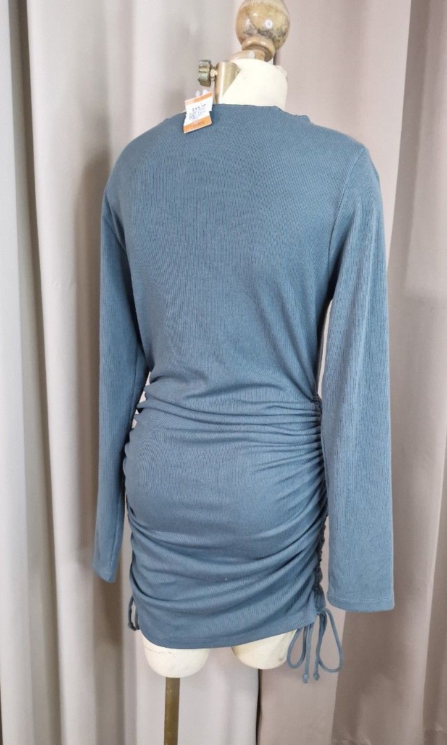 L: Dress (Category: Dresses) located in Calabanga. Submitted by deniseallyson (Listing ID 1470163744, Image 3). Description: .