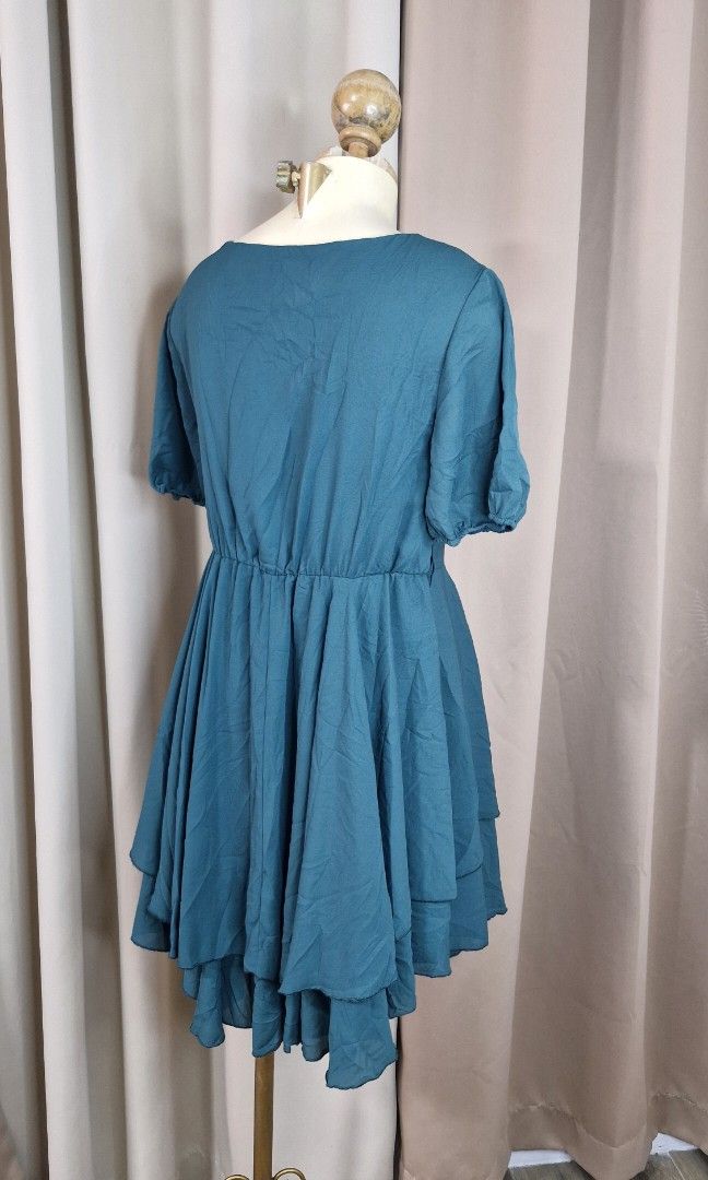 L: Dress (Category: Dresses) located in Calabanga. Submitted by deniseallyson (Listing ID 1470165044, Image 3). Description: .
