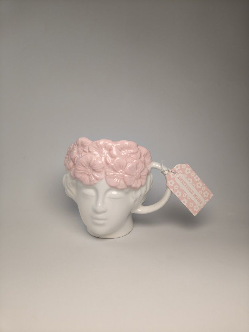 Lady Head 3D mug (Category: Coffee & Tea Tableware) located in Cavite. Submitted by phtmt (Listing ID 1470264225, Image 1). Description: (NO BOX but with tag) These are factory pull-out items, so minor imperfections or flaws may be present. Please manage your expectations..
