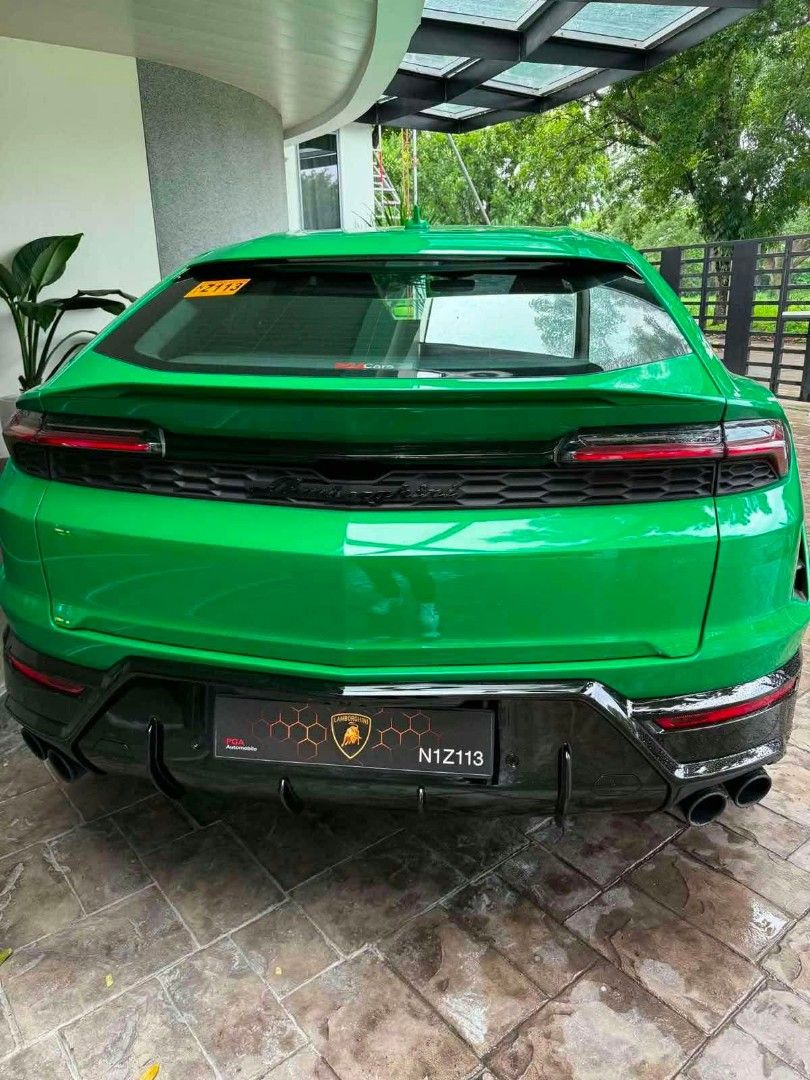Lamborghini Urus URUS SE Plug in Hybrid Auto (Category: New Cars) located in Caloocan City. Submitted by swiftwater_9c01d6 (Listing ID 1470250014, Image 3). Description: FOR SALE | 2026 LAMBORGHINI URUS SE PLUG-IN HYBRID Color: Green Mileage: 2,492 KM Acquired: July 2025 from PGA PPF installed by Second Skin Near-new condition with Lamborghini's 800 CV plug-in hybrid powertrain. A rare opportunity to own the latest-generation Urus SE with excepti