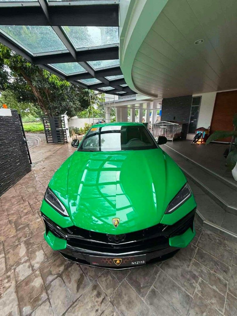 Lamborghini Urus URUS SE Plug in Hybrid Auto (Category: New Cars) located in Caloocan City. Submitted by swiftwater_9c01d6 (Listing ID 1470250014, Image 1). Description: FOR SALE | 2026 LAMBORGHINI URUS SE PLUG-IN HYBRID Color: Green Mileage: 2,492 KM Acquired: July 2025 from PGA PPF installed by Second Skin Near-new condition with Lamborghini's 800 CV plug-in hybrid powertrain. A rare opportunity to own the latest-generation Urus SE with excepti