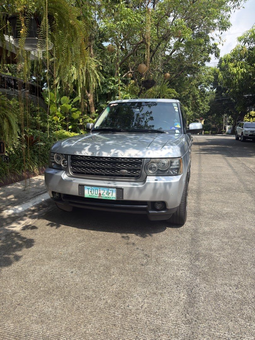 Land Rover Range Rover 4.4 Vogue SDV8 Auto (Category: Used Cars) located in Muntinlupa City. Submitted by Mon_Gonzalez (Listing ID 1470182347, Image 2). Description: Excellent Condition .