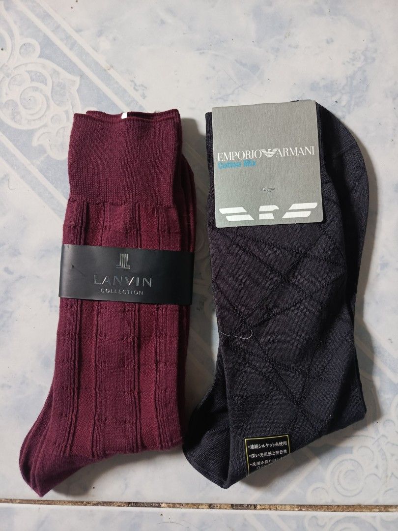 Lanvin paris & Emporio armani Socks Authentic (Category: Socks) located in Rizal. Submitted by kassifllanto (Listing ID 1470181911, Image 1). Description: No issues bNew.