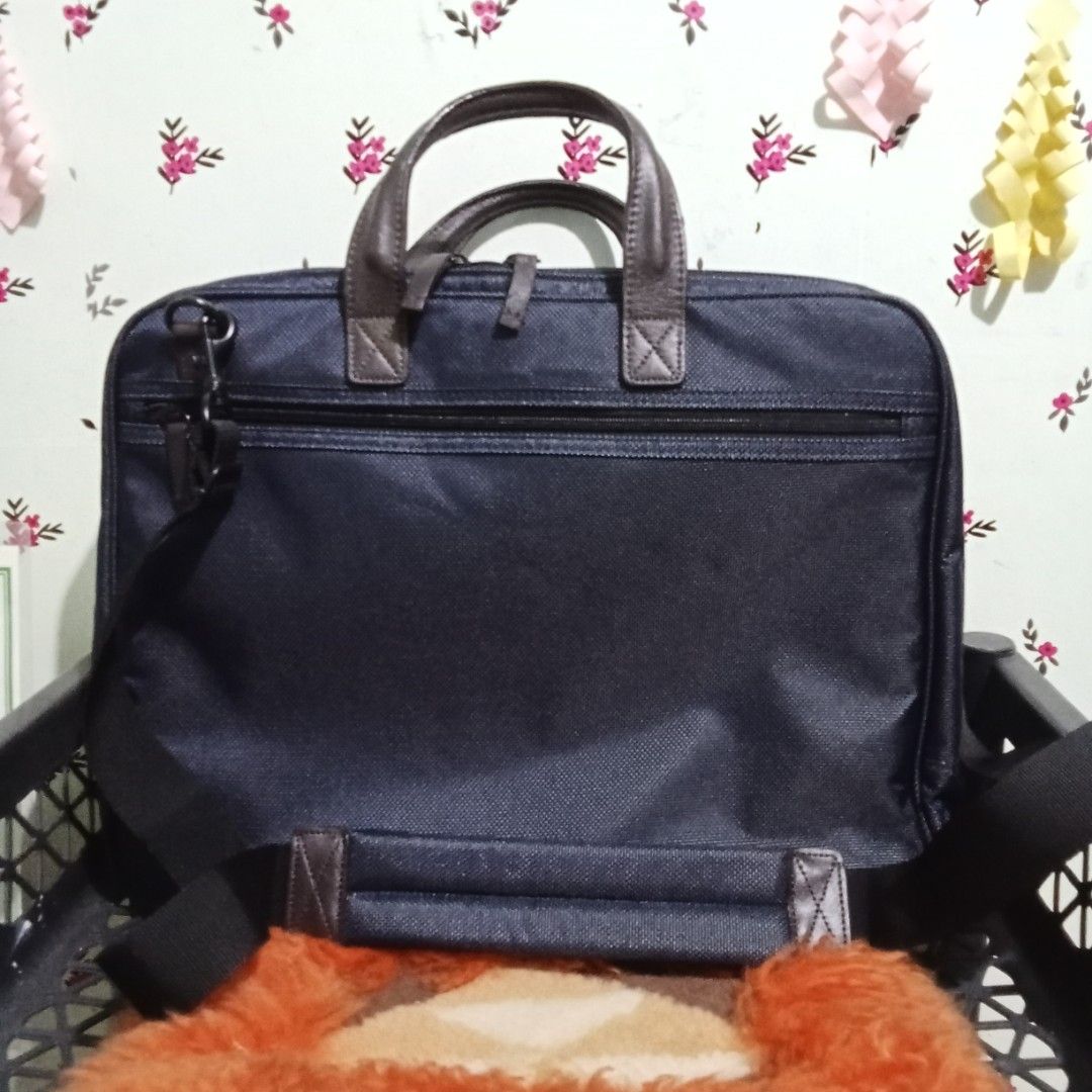 Laptop Bag.... (Category: Looking For) located in Hinigaran. Submitted by faye_fab02 (Listing ID 1470269446, Image 2). Description: .