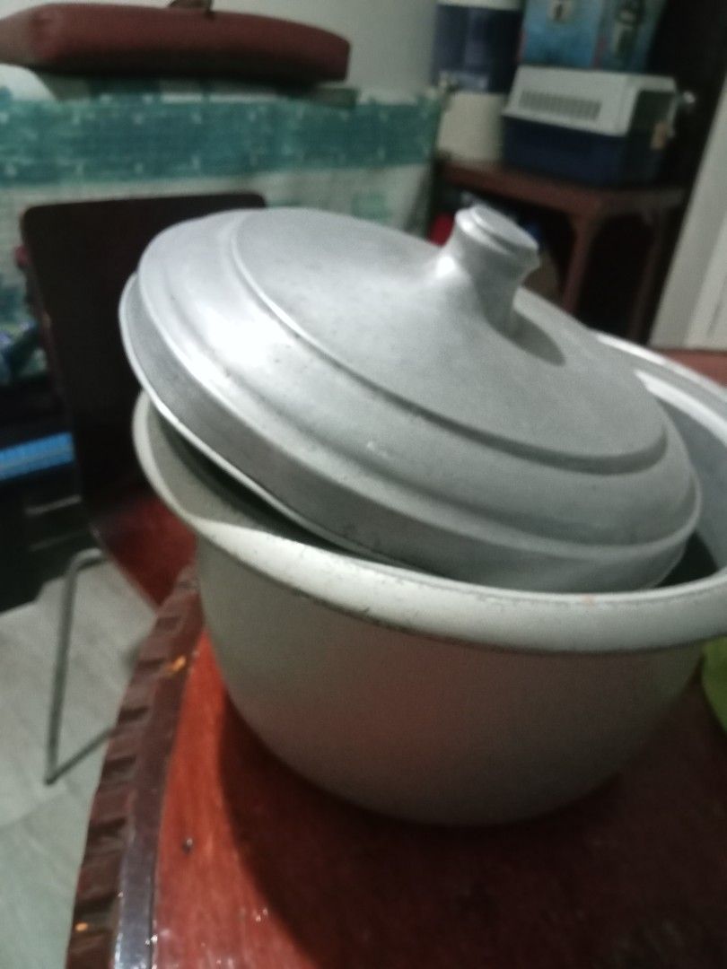 Large Aluminum Cooking Pot With Lid (Category: Cookware & Accessories) located in Cebu City. Submitted by cleverwind.221754 (Listing ID 1470164415, Image 1). Description: Selling large aluminum cooking pot, in great condition. For pick-up or delivery. Buyer will pay for shipping fees if for delivery. Location: Near San Carlos South Campus, CTS/CCMC. In Cebu City. Check out also our other items: https://garage-sale.pages.dev.