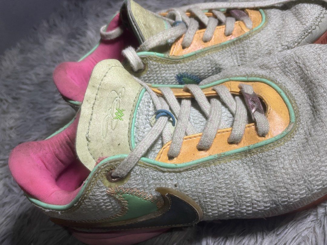Lebron 20s - Time Machine (Category: Sneakers & Footwear) located in Manila. Submitted by kyyyyyih (Listing ID 1470280407, Image 3). Description: OEM!! Traction, Sqeak, breathability? Still good! Just need to be cleaned, not really used PS!! No Box:(.