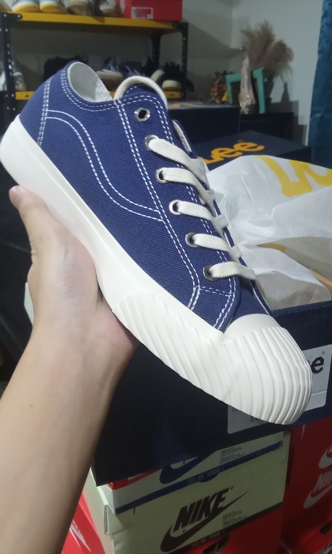 Lee Blu Navy Low Cut Shoes (Category: Sneakers) located in Cainta. Submitted by wichaelthriftstall (Listing ID 1470322695, Image 1). Description: size 7.5 euro 40 location Cainta Rizal (Sto.Domingo) payment first before equipped rules. for meet up only dito lang po: Uncle John's Riverside Ortigas Extension near SM East Ortigas. mode of payment - gcash,maya, maribank,gotyme and more. mode of shipping - j&t,lalamove,joyride,grab,angkas padala, jrs,