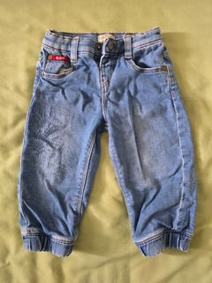 (Category: ) located in . Submitted by hnm_preloved (Listing ID 1470182538, Image 1). Description: .
