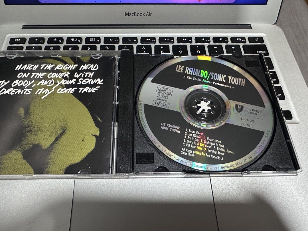 A Creation Compilation CD （分類：音樂與媒體 - CD 及 DVD）位於 Hong Kong。 由 akennyb 提交（商品編號 1470280219，圖片 2）。簡介： 99% 新。。