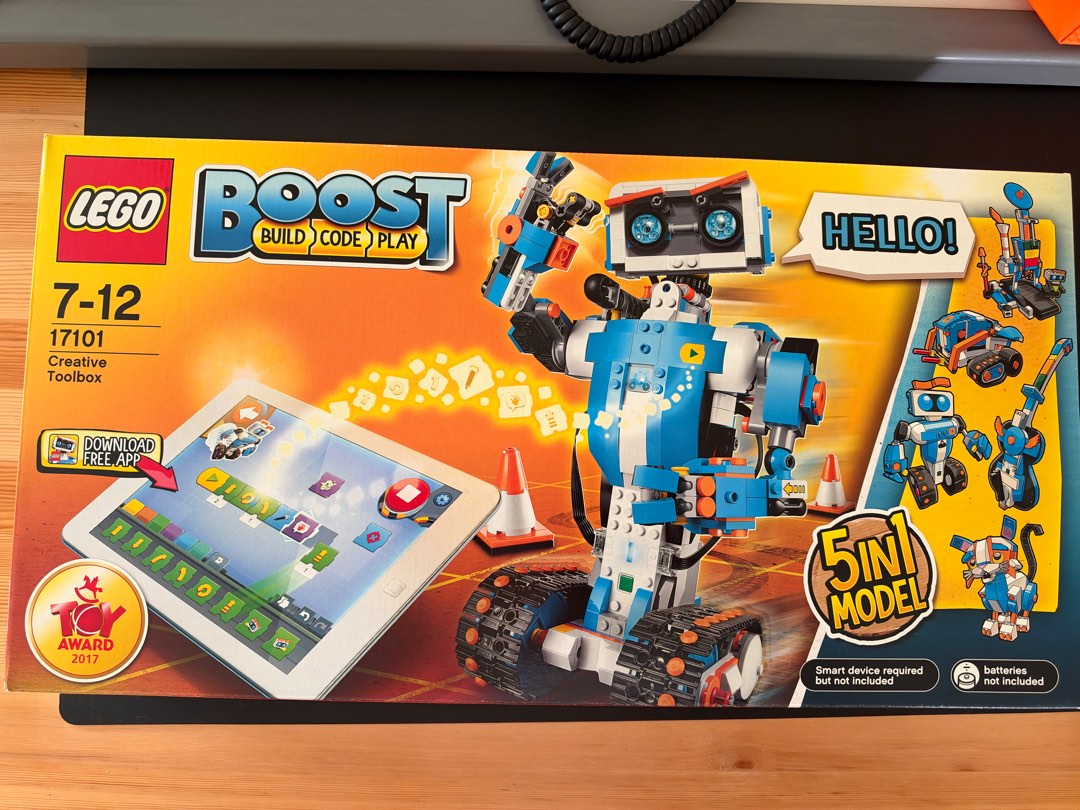 LEGO Boost Creative Toolbox 17101 Coding Robot Set, Toys & Collectibles ...