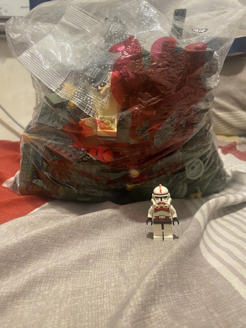 Lego bootleg lot (clone trooper only for comparison) (Category: Lego & Building Sets) located in Quezon City. Submitted by lambert2490 (Listing ID 1470323304, Image 2). Description: Price fixed.