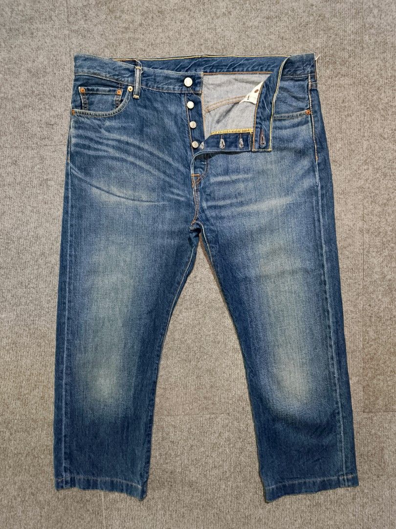LEVIS 501 BUTTONFLY (Category: Jeans) located in Getafe. Submitted by charlon_thrift (Listing ID 1470300417, Image 3). Description: Levis 501 Buttonfly size 36 altered length 1500 only unli vouch/vcall Loc: Bohol📍.