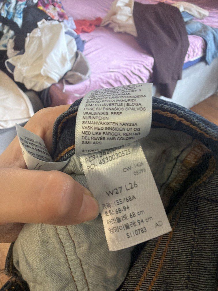 Levis 501 jeans (Category: Jeans) located in Quezon City. Submitted by destashingmycloset (Listing ID 1470155599, Image 3). Description: .