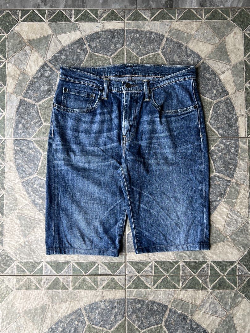 Levi’s 502 (Category: Shorts) located in Daraga. Submitted by palm.garments (Listing ID 1470271581, Image 1). Description: Authentic Tagged size: 31 Condition: 10/10 Fabric: 100% cotton Made in: Vietnam Dimensions: Width: 32” Length: 21” Hem: 9 Dm!.