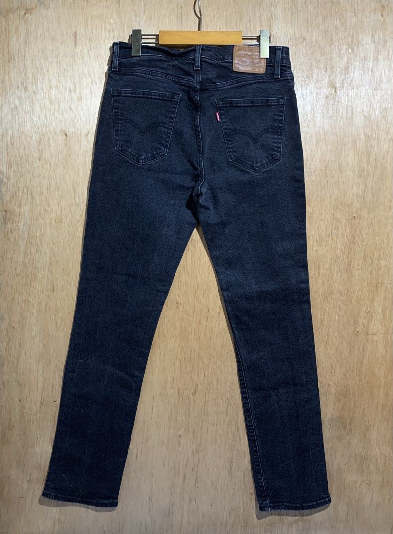 Levis 511 Slim Fit Mens Jeans (Category: Jeans) located in Cebu City. Submitted by handpickedxthrift (Listing ID 1470289766, Image 3). Description: Levis 511 Slim Fit Mens Jeans Good as new Stretchable 33w x 40L / 6.9Hem No issue Color rate 9.8/10 DM interested📩.
