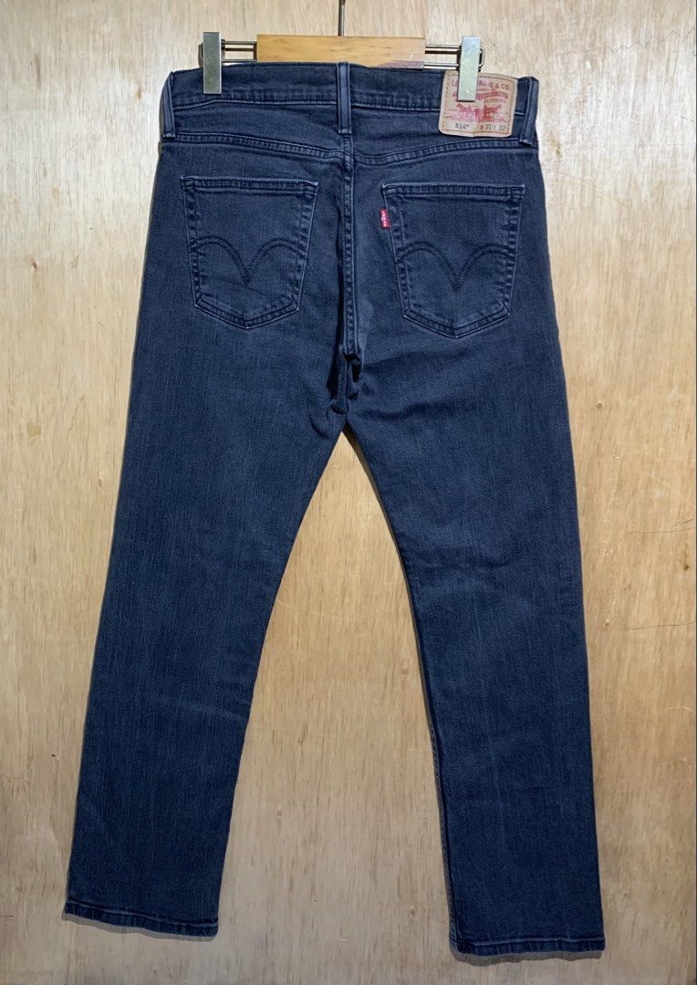 Levis 514 Slim Straight Mens Jeans (Category: Jeans) located in Cebu City. Submitted by handpickedxthrift (Listing ID 1470289318, Image 2). Description: Levis 514 Slim Straight Mens Jeans Washed Black Color Excellent 32w x 40L / 7.5Hem No issue Color rate 9.8/10 DM interested📩.