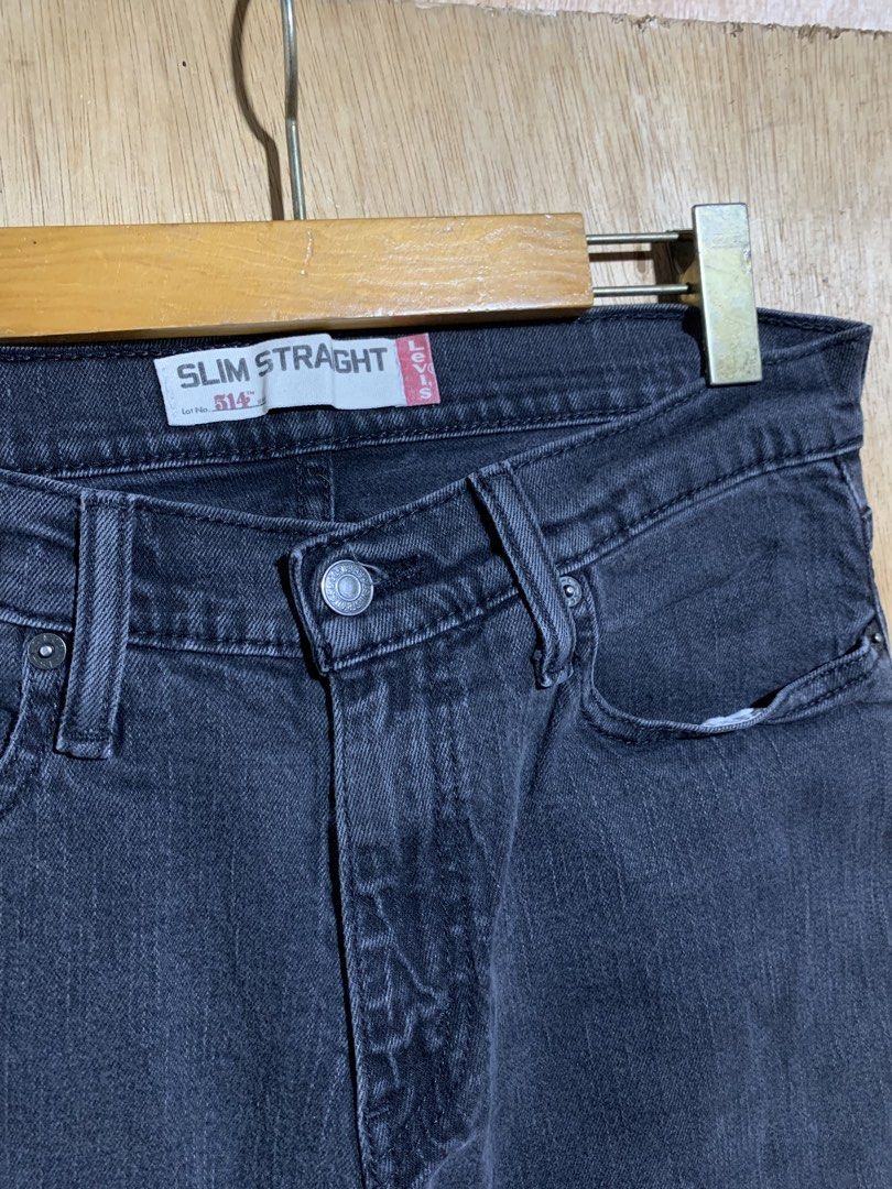 Levis 514 Slim Straight Mens Jeans (Category: Jeans) located in Cebu City. Submitted by handpickedxthrift (Listing ID 1470289318, Image 3). Description: Levis 514 Slim Straight Mens Jeans Washed Black Color Excellent 32w x 40L / 7.5Hem No issue Color rate 9.8/10 DM interested📩.