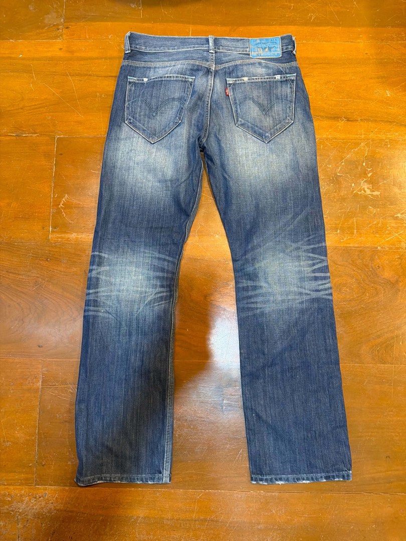 Levi’s 523 Jeans (Category: Jeans) located in Zamboanga. Submitted by itsyagurll (Listing ID 1470280229, Image 2). Description: Measurements Waist: 34 inches Length: 45 Rise: 10.5 Leg hole: 9.