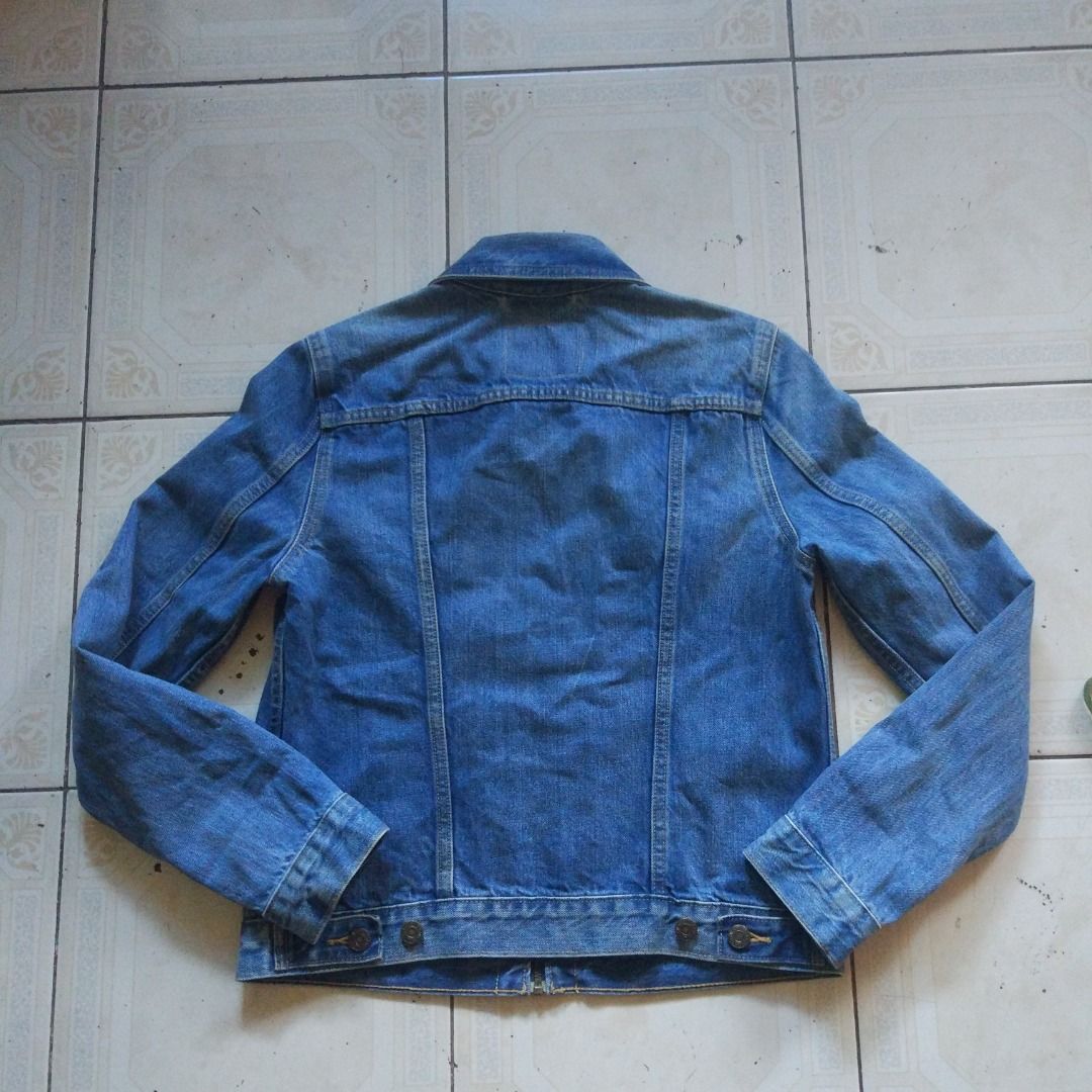 Levis Orange Tab Denim Jacket M (Category: Coats, Jackets and Outerwear) located in Pasay City. Submitted by denimdude.ph (Listing ID 1470257036, Image 2). Description: orange tab dot fade at shoulder, last pic.
