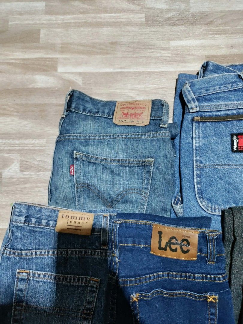 LEVI'S, WRANGLER, LEE, TOMMY, EDWIN (Category: Jeans) located in Carmen. Submitted by raythrifter (Listing ID 1470182478, Image 2). Description: 1k+sf good for resale Lee Women's — W 27-28 | L 37 | H 6 | T 9 Wrangler Straight — W 36 | L 38 | H 8 | T 12.5 Edwin Straight — W 28 | L 41 | H 8 | T 11 Levi's Straight — W 30 | L 38.5 | H 8 | T 11 Tommy Jeans Bootcut — W 30 | L 38.5 | H 9 | T 10.
