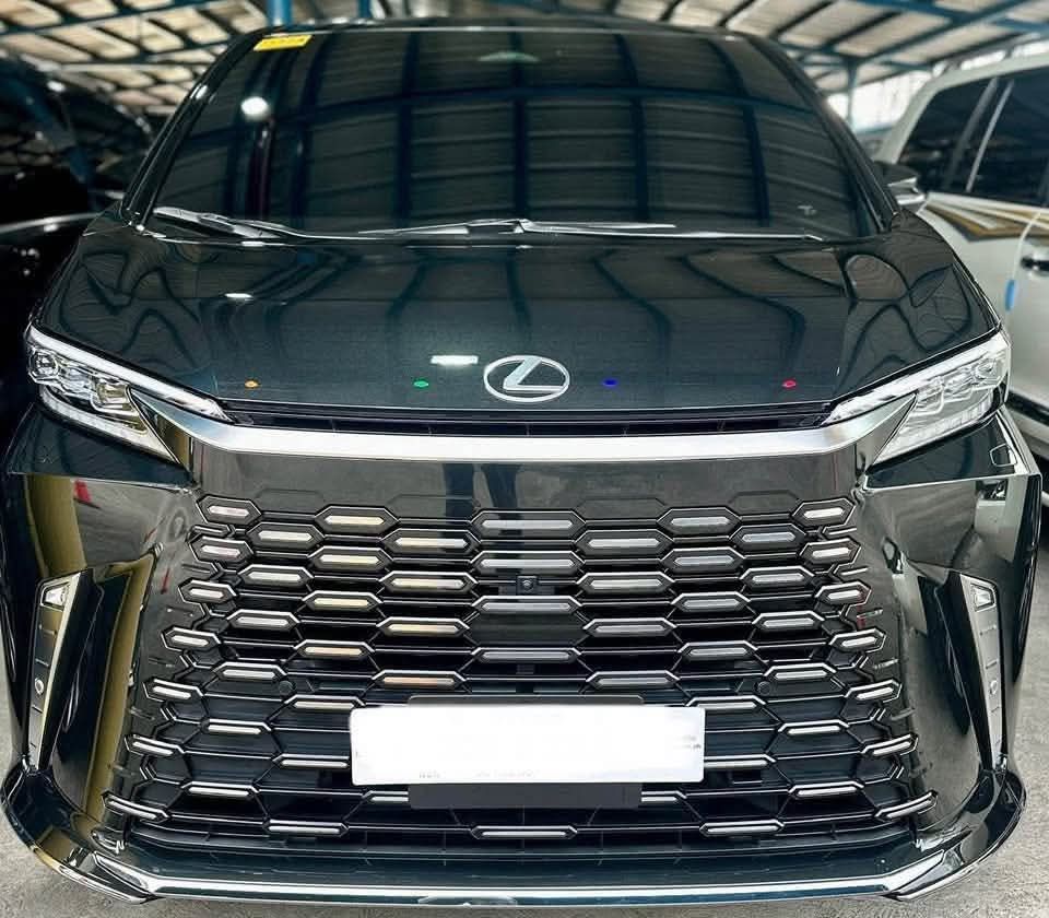 Lexus LM 350h (Hybrid) Auto (Category: New Cars) located in Manila. Submitted by quality_cars (Listing ID 1470330278, Image 1). Description: 🌟 Brand New Arrival: 2025 Lexus LM 350h (Hybrid) 🌟 Immediate availability! Experience ultimate luxury and efficiency with the all-new Lexus LM 350h. Price: ₱7,685,000 Exclusive Specs & Features: Condition: Brand New (Odometer: 000) Engine: Hybrid Electric System (CVT Automatic) Color: Elegant Black on Blac