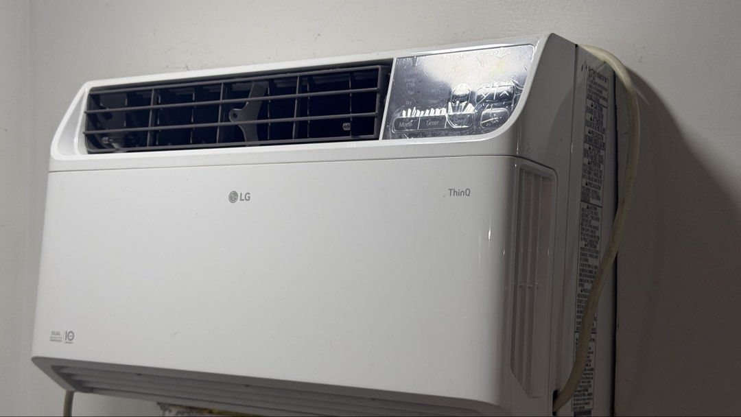 LG Dualcool Inverter Air Conditioner Compact Size (Category: Air Conditioning and Heating) located in Pasay City. Submitted by kingron29 (Listing ID 1470248707, Image 3). Description: 🔥 FOR SALE: LG DUALCOOL 0.8 HP Dual Inverter AC ❄️ Massive deal! Brand new SRP is ₱22,000, selling for only ₱7,000! ⚡ Key Details: Model: LG LA080GC2 (0.8 HP Window Type Dual Inverter) Condition: Used, like-new, ice-cold cooling ❄️ History: 100% NO repair history, 