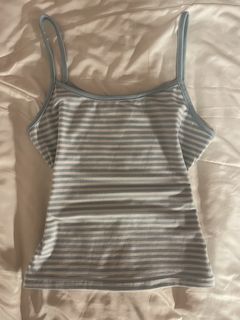 (Category: ) located in . Submitted by pre-lovedi (Listing ID 1470283710, Image 1). Description: .