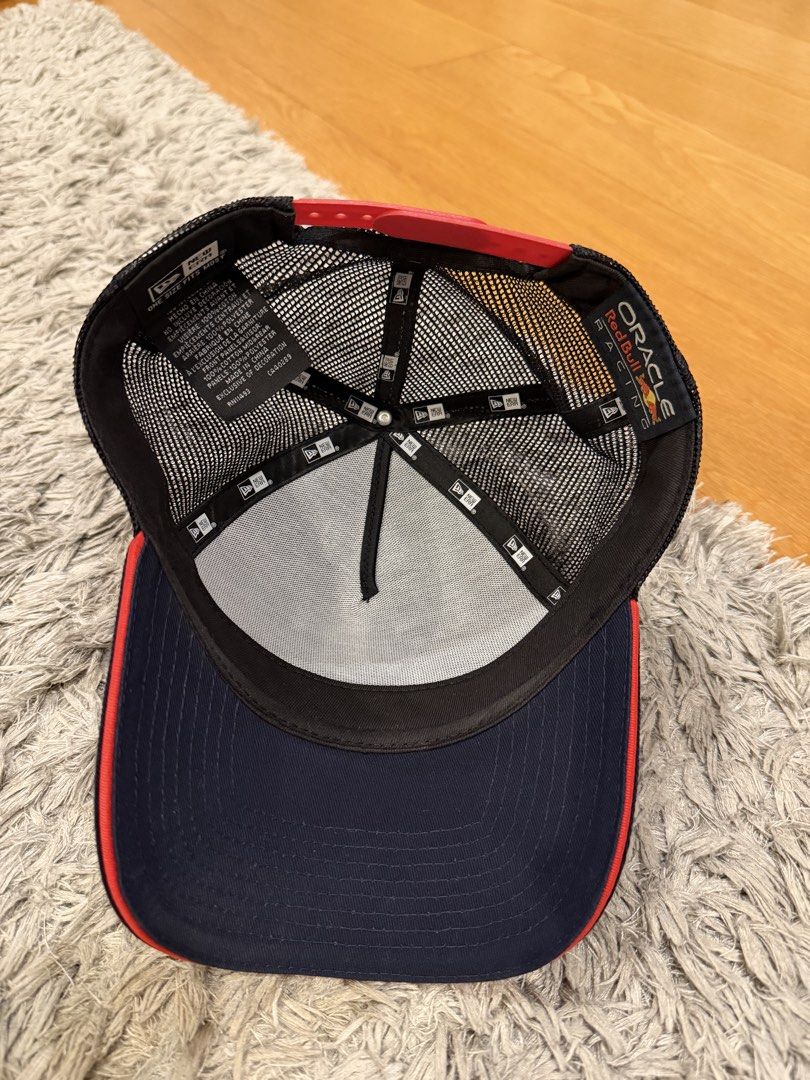 Like New!! New Era (Category: Caps & Hats) located in Makati City. Submitted by MyPurchases2021 (Listing ID 1470286849, Image 3). Description: .