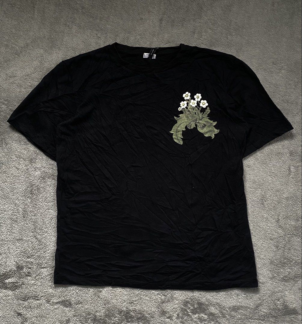 Loewe And Co Womens Tshirt (Category: Shirts) located in Dalaguete. Submitted by mrthrift. (Listing ID 1470149881, Image 1). Description: .