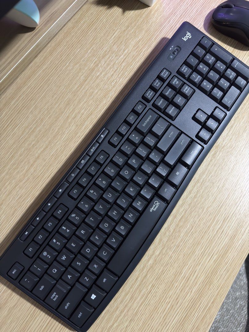 Logitech MK295 Silent Keyboard and Mouse Combo Set Wireless (Category: Computer Keyboard) located in Angono. Submitted by mydogisdouglas (Listing ID 1470208759, Image 2). Description: Logitech MK295 Silent Wireless Keyboard & Mouse Combo Price: ₱1,100 Preloved | Like New | No Issues Selling my Logitech MK295 Silent Wireless Keyboard and Mouse Combo. Only used for a”almost 3 months and still in excellent, like-new condition. * Like-new condition, 