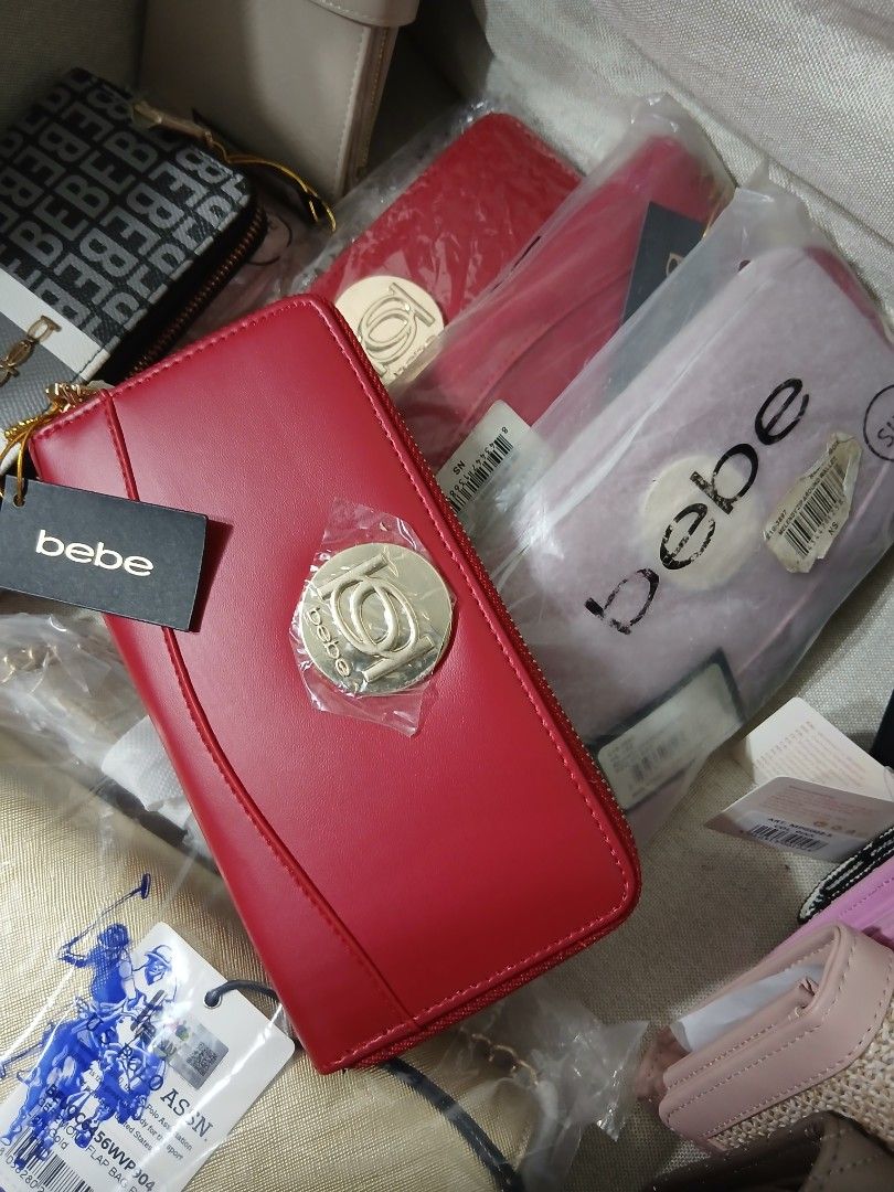 Long bebe wallet U.S brand (Category: Wallets & Card holders) located in Calumpit. Submitted by collectionspurses (Listing ID 1470157846, Image 2). Description: brand new bebe long u.s brand last 4 pcs na best seller kupo.
