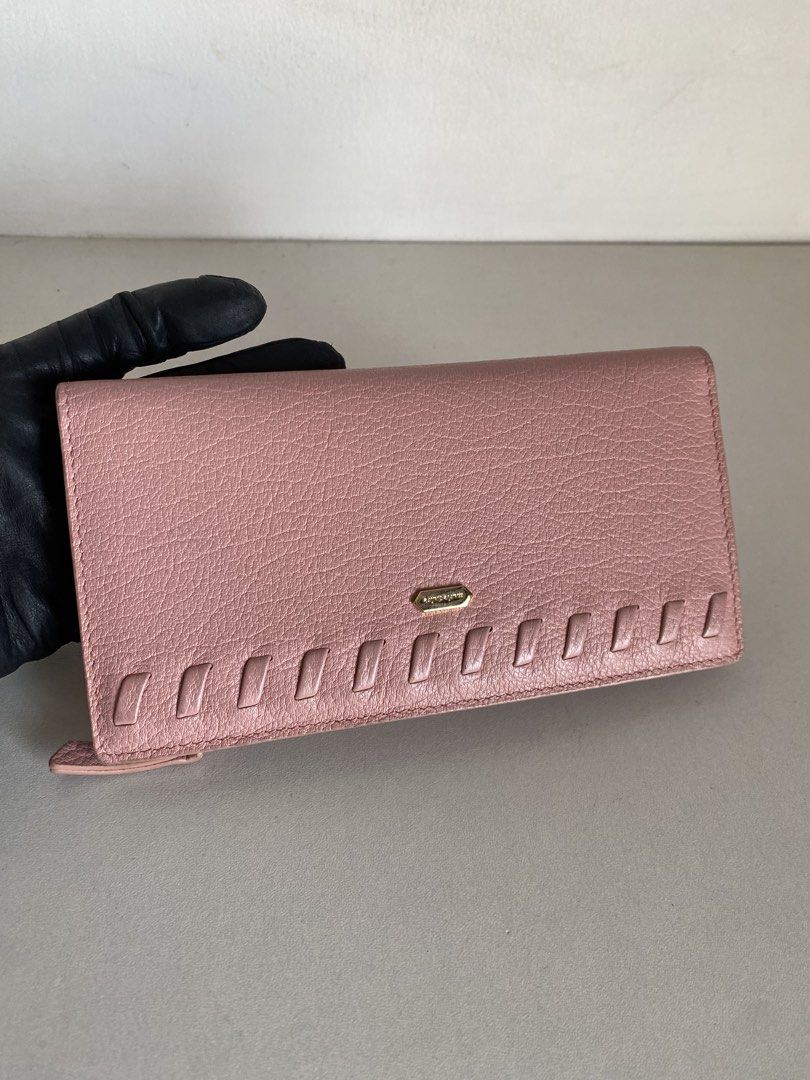 Long wallet (Category: Looking For) located in Valenzuela. Submitted by leneluxe (Listing ID 1470195200, Image 1). Description: Long wallet marie claire Leather material Japan soure Minimal signs of use only No flaws.