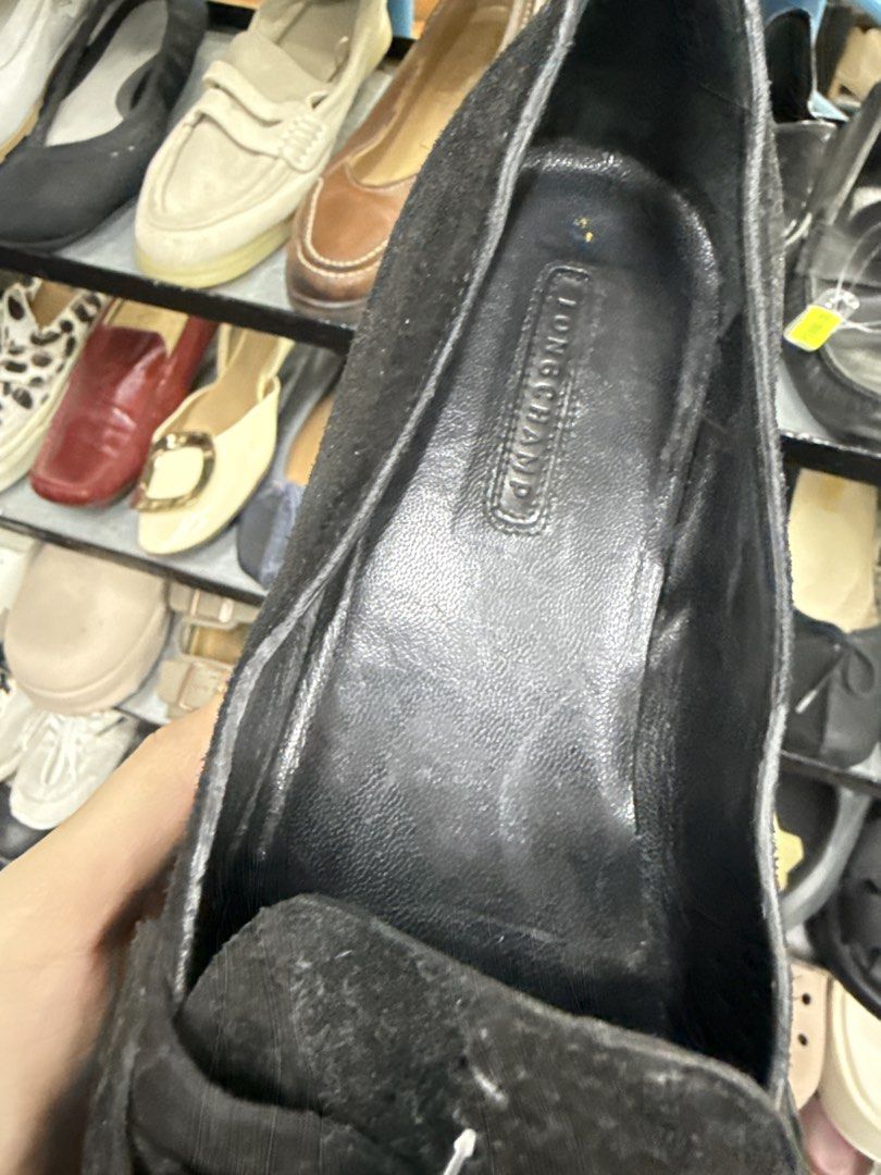 Longchamp Black Suede Chain Loafers Size 39 (Category: Loafers) located in Abucay. Submitted by fastlion.584bdf (Listing ID 1470270127, Image 2). Description: - Brand: Longchamp - Style: Slip-on loafers with chunky lug sole - Material: Premium black suede upper with leather lining - Details: Statement chain across the front and embossed logo inside - Size: 39 (stamped on heel counter).