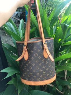 (Category: ) located in . Submitted by purse_gedo (Listing ID 1466997780, Image 1). Description: .