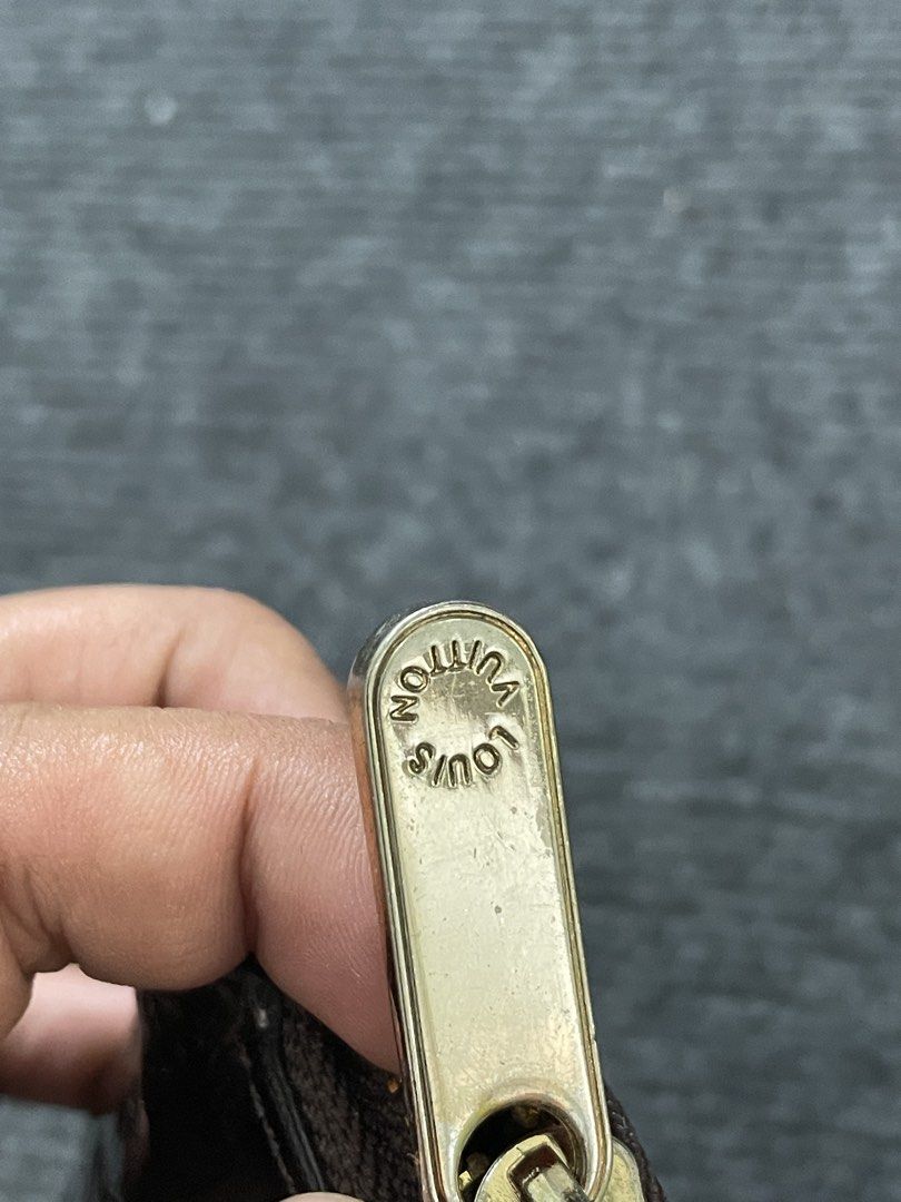 Louis Vuitton monogram wallet (Category: Luxury Bags & Wallets) located in Cagayan de Oro. Submitted by mrs.dani (Listing ID 1470210236, Image 3). Description: Coded No issue Dm for more details .