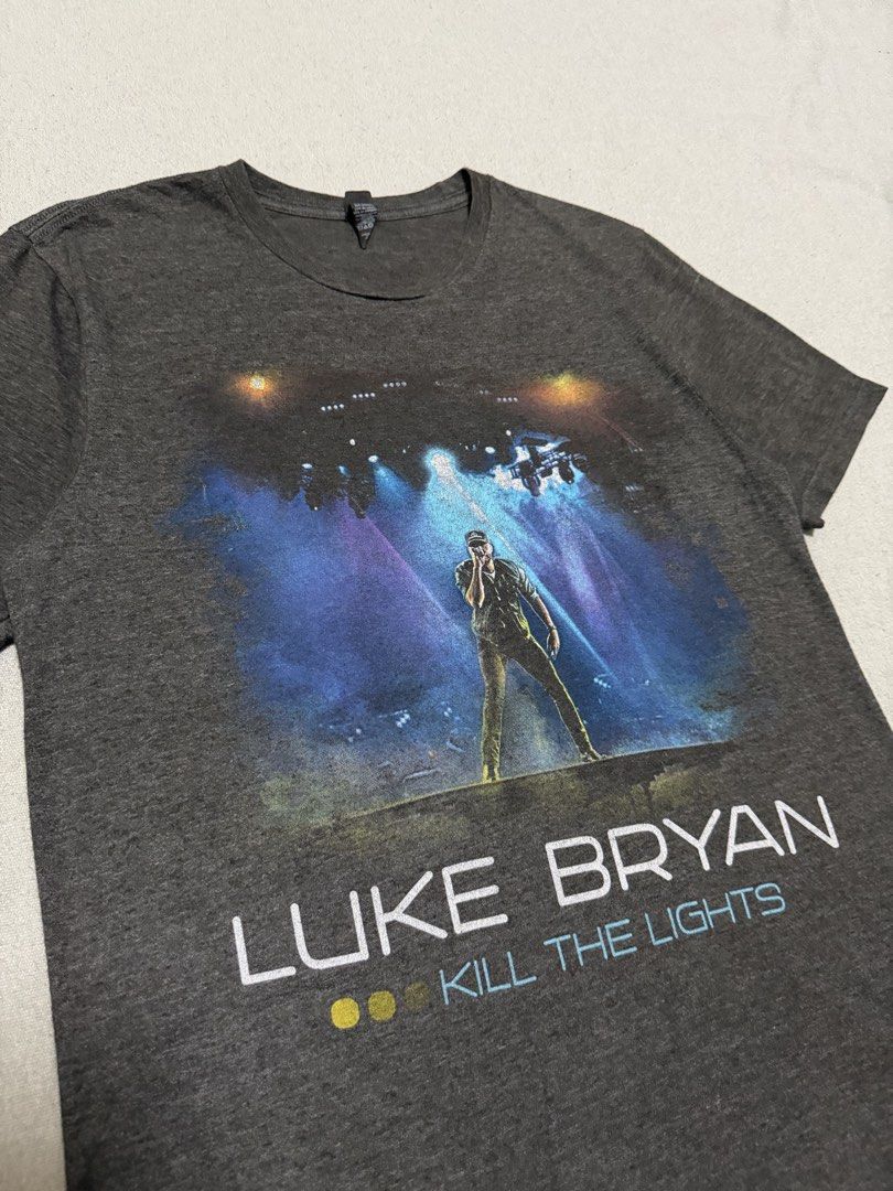 Luke Bryan “K*ll the Lights” Tour shirt (Category: Tshirts & Polo Shirts ) located in Bulacan. Submitted by sanjisthrift (Listing ID 1470314309, Image 3). Description: Size Medium Width 19 Length 26.5 Good Condition 9/10.