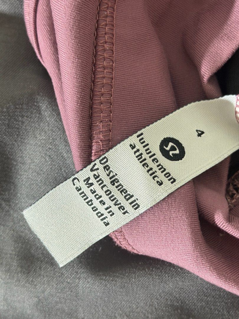 Lululemon (Category: Activewear) located in Cavite. Submitted by mevynn (Listing ID 1470159922, Image 3). Description: declutterring what you see is what you get size: xs-s 💳 gotyme, gcash or BPi 🚚 lalamove or jnt.