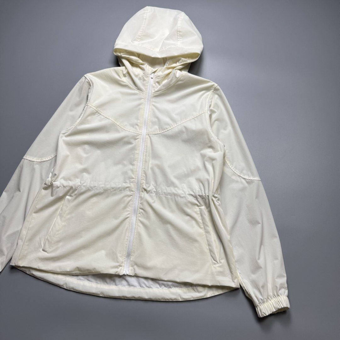 Lululemon - Packable On The Fly Zip Up Jacket (Category: Coats, Jackets and Outerwear) located in Quezon City. Submitted by japon_rose (Listing ID 1470230434, Image 3). Description: READ DESCRIPTION FIRST BEFORE YOU START A DEAL GUARANTEED AUTHENTIC ❗️ Womens/ Lululemon - Packable On The Fly Zip Up Jacket Color: Cream White Size: 6 on tag (best fit to large) Length: 26 Width: 19.5 Shoulder: 16 Sleeves: 24.4 Hem: 23 (MEASURED IT BY INCHES) 9.5/10 