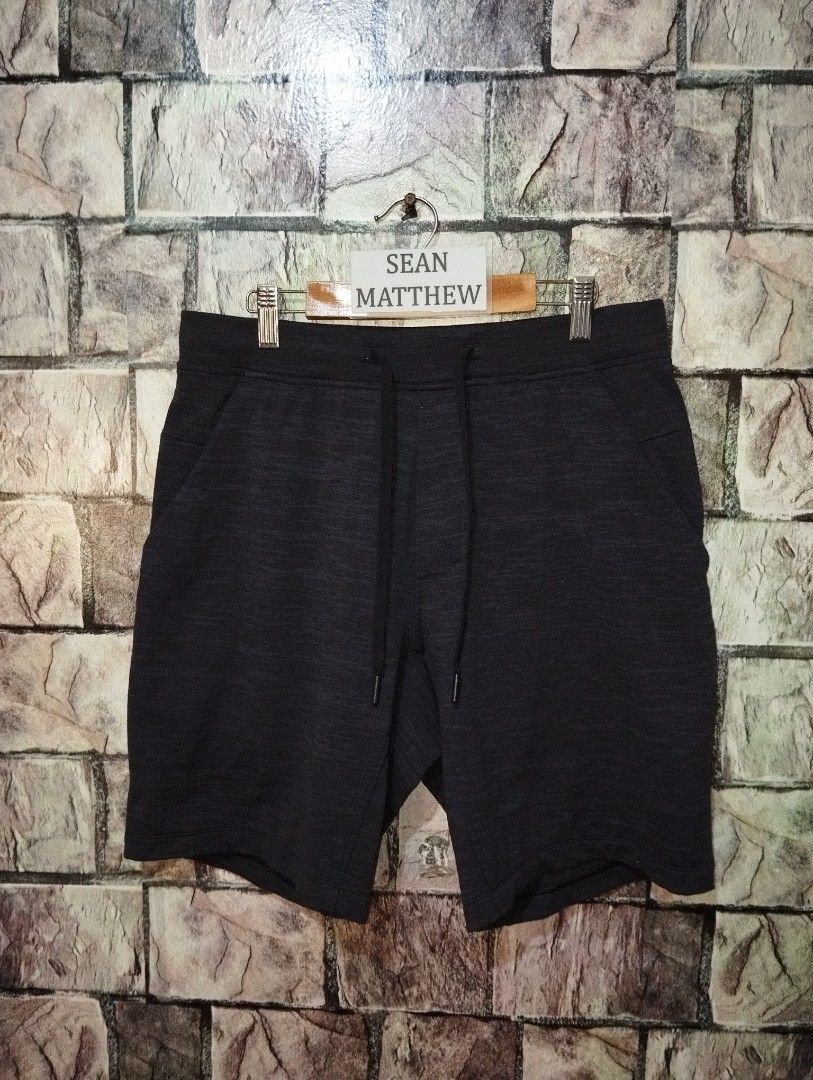 Lululemon City Sweat Short 9" (Category: Activewear) located in Los Banos. Submitted by streetthrift_ph (Listing ID 1470348838, Image 2). Description: Lululemon City Sweat Short 9" Missing maintag Size dot : Medium Waistline : 30-34 Stretch Length : 18 Hem : 10.3 Inseam : 9" Excellent condition * one small loose stitching sa may front check last photo (Barely noticeable) Price : 2180 only Free Shipping! Payment first ✅ Mop : Gcash only Courier : 