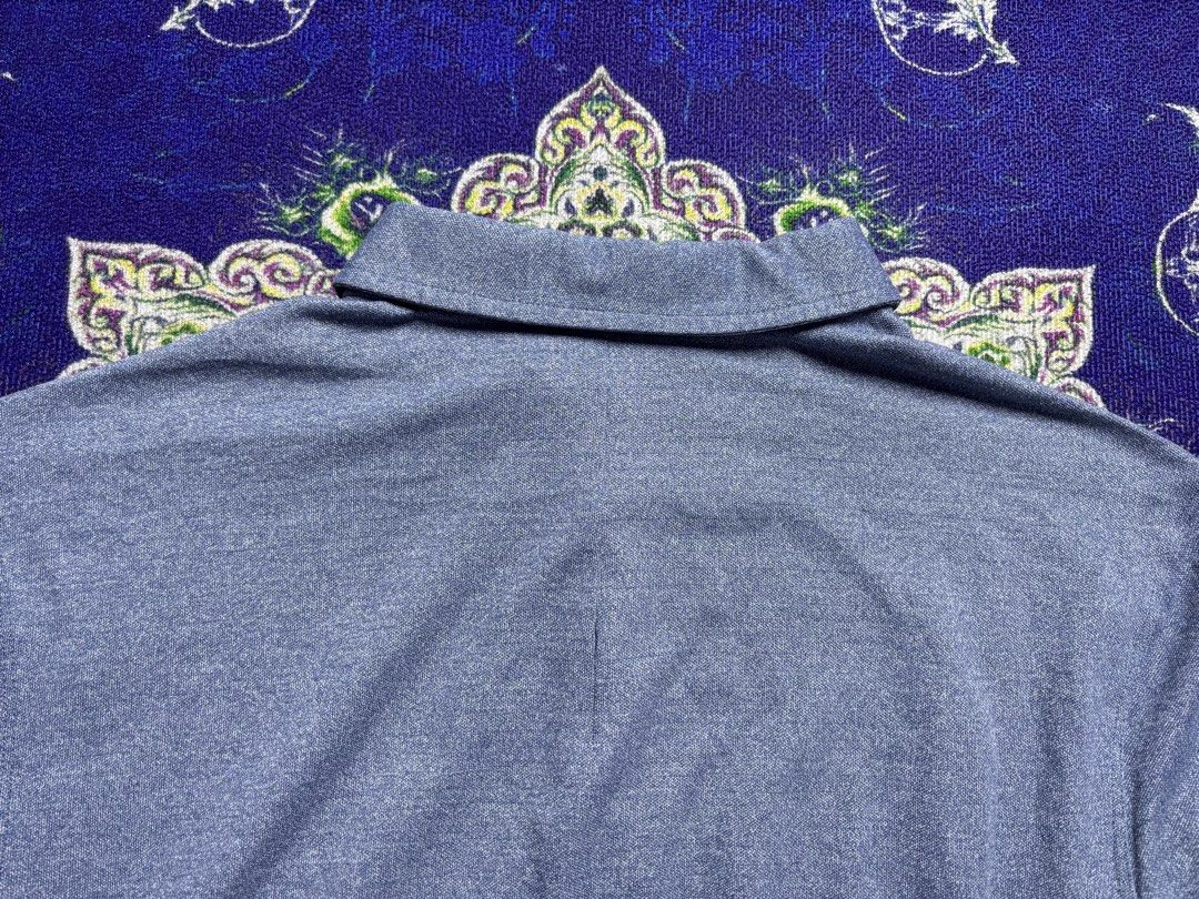 Lululemon Drifit Polo (Category: Formal Shirts) located in Valenzuela. Submitted by telagram (Listing ID 1470143846, Image 3). Description: .