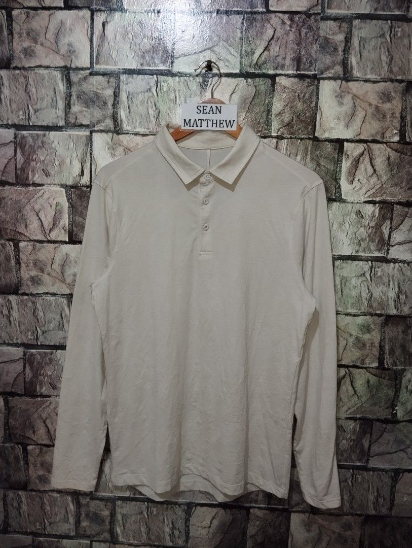 Lululemon Evolution Long Sleeve Polo (Category: Tshirts & Polo Shirts ) located in Los Banos. Submitted by streetthrift_ph (Listing ID 1470314477, Image 1). Description: Lululemon Evolution Long Sleeve Polo Color : Parang cream or off-white Missing maintag Size Medium Width: 19.5 inches Length: Front 27.5 inches /Back 28 inches Excellent condition *Meron siyang maliit na repaired loose stitch sa may loob check last photo (Barely noticeable) Price