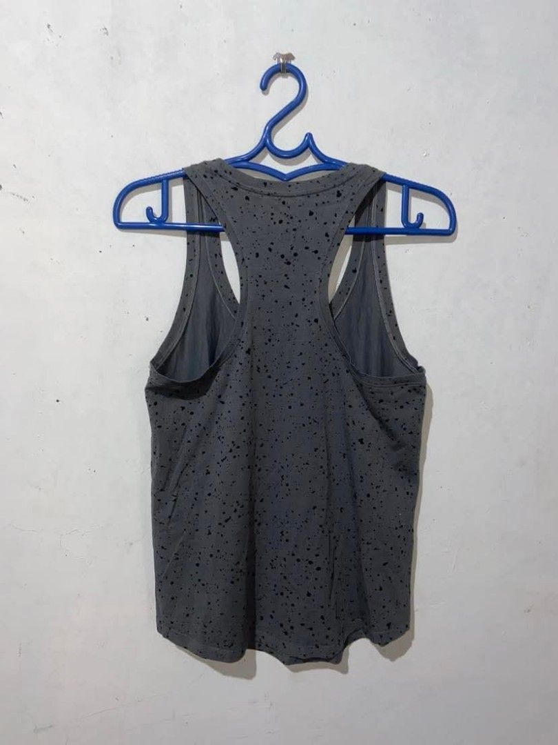 Lululemon Love Tanktop (Category: Sleeveless) located in Meycauayan. Submitted by epicforest_231b9d (Listing ID 1470266173, Image 3). Description: - Brand: Lululemon - Style: Love Tank Top (Scoop neck, racerback, curved hem) - Color: Grey with black speckled pattern - Size: 6 (Size dot intact, cut tag) - Measurements: Approx. 16" width x 23" length - Condition: Great shape, well-maintained - Perks: FREE shipping included!.