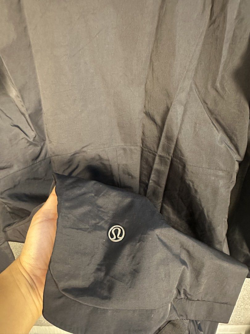 LULULEMON RAIN JACKET (Category: Coats, Jackets and Outerwear) located in Rizal. Submitted by jamesthrift (Listing ID 1470167199, Image 2). Description: LULULEMON RAIN JACKET Size : M Dimes: -width 17 -length 23 Condition: very good Color Rate: 9 Issue: glue leak on zipper 🏷️349+sf.
