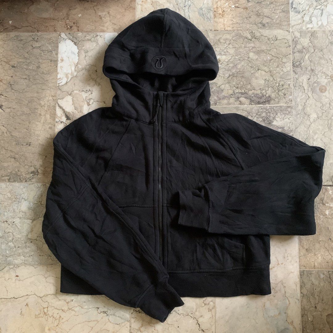 Lululemon Scuba Oversized Full Zip hoodie (Category: Activewear) located in Tarlac. Submitted by closetcleanupsale.ph (Listing ID 1470247620, Image 1). Description: XS/S like new light cotton terry LP POSTED.