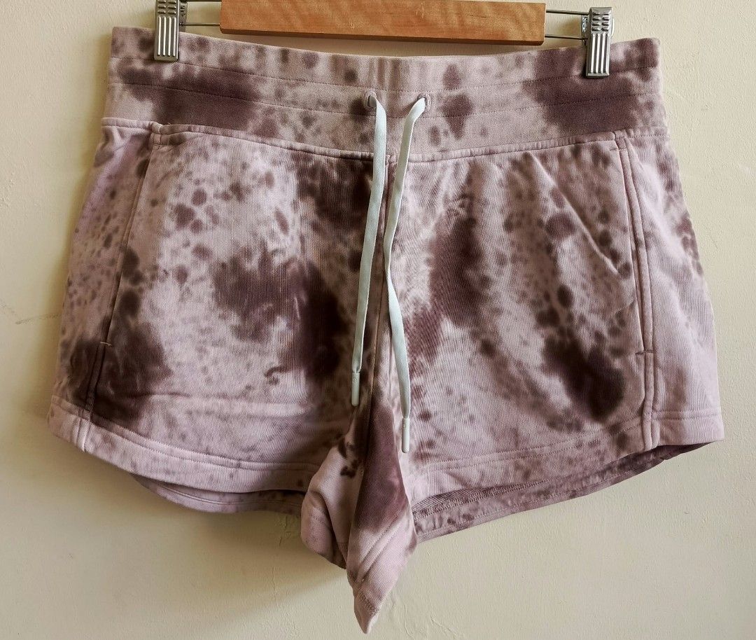 Lululemon Tie-Dye Cotton Drawstring Shorts Size 8 (Category: Shorts) located in Cebu City. Submitted by violacloset (Listing ID 1470207558, Image 1). Description: Measurements: Waist: 16 hips: 20 length: 12 1/2.