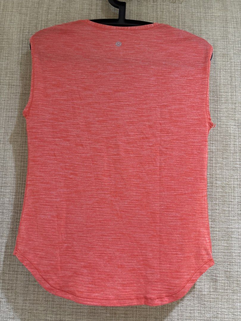 Lululemon Top (Category: Sleeveless) located in Muntinlupa City. Submitted by jane226ph (Listing ID 1470290376, Image 2). Description: Original Lululemon Size Small to Medium Purchased in store Sold as is.