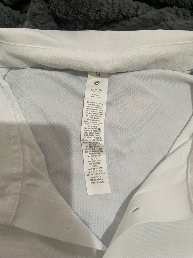 Lululemon White Polo Shirt Size M (Category: Tshirts & Polo Shirts ) located in Quezon City. Submitted by 243__ (Listing ID 1470189225, Image 3). Description: .
