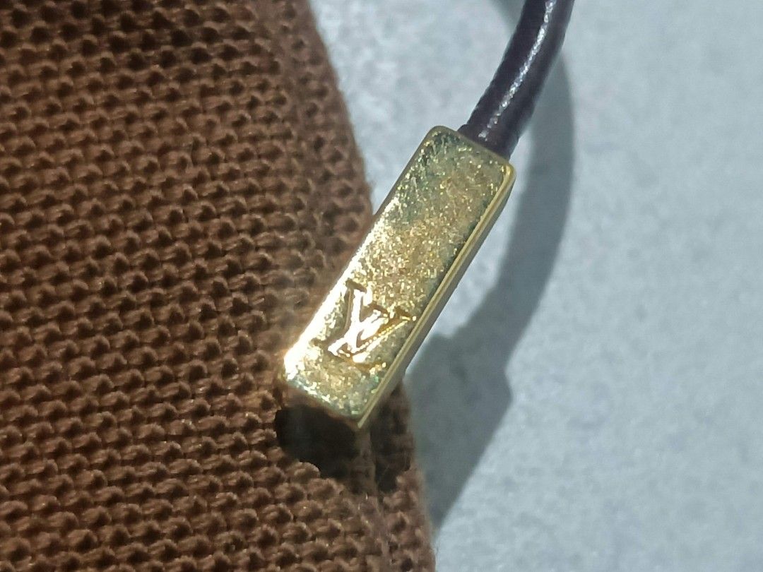 LV Brown Dust Bag (Category: Other Accessories) located in Davao. Submitted by lotispreloved (Listing ID 1470262617, Image 3). Description: .