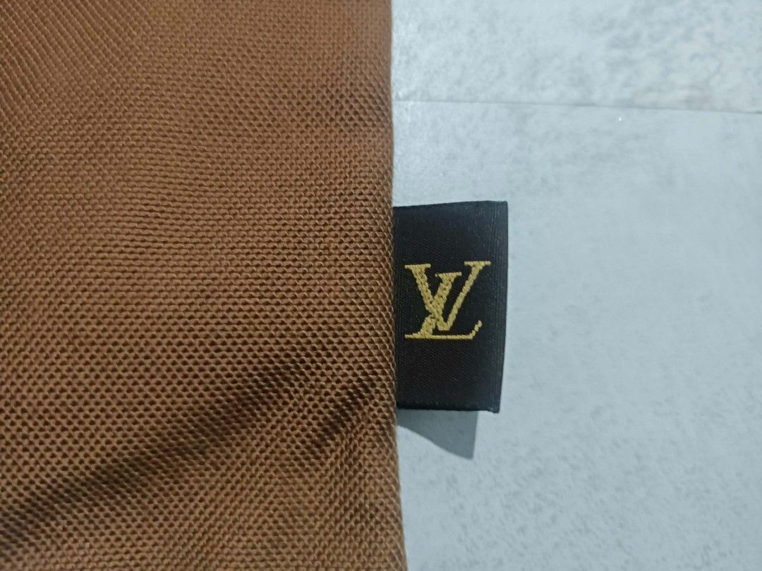 LV Brown Dust Bag (Category: Other Accessories) located in Davao. Submitted by lotispreloved (Listing ID 1470262617, Image 2). Description: .